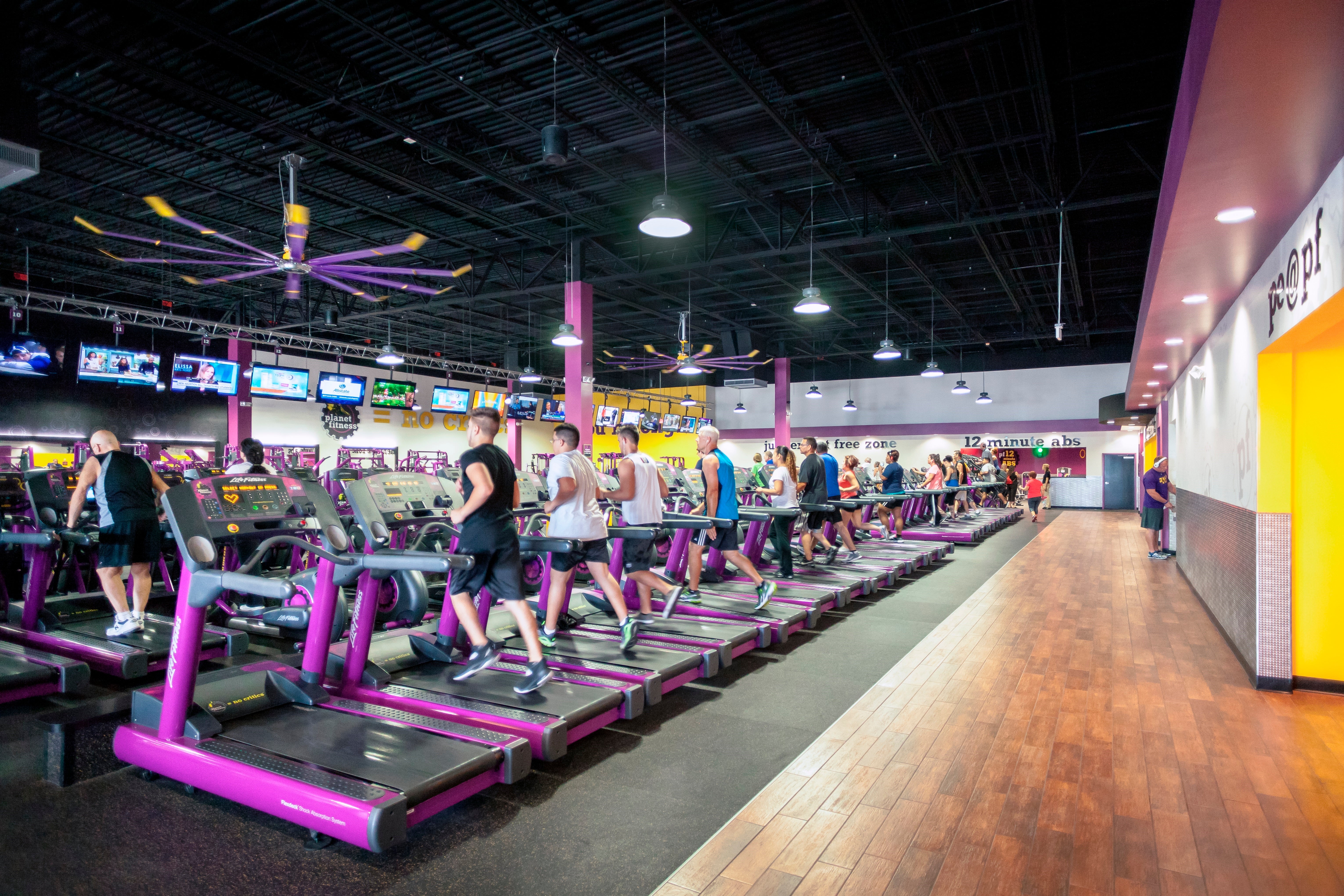 Worth the 'weight'  Planet Fitness opens location in Granbury - Hood  County News