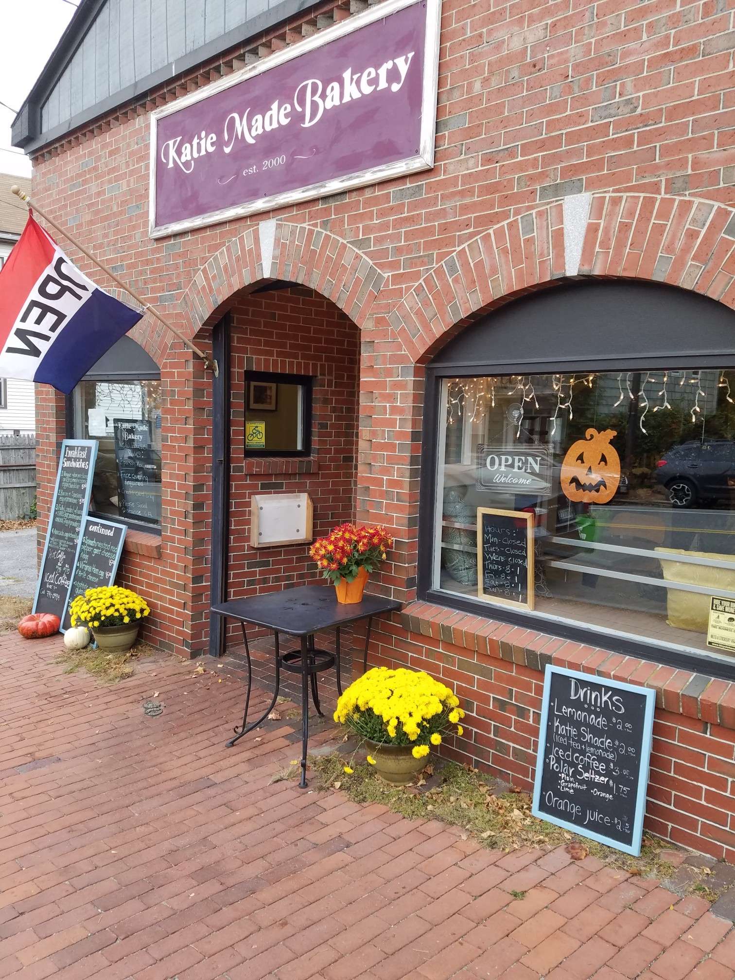 Two Deals Illustrate Customer S Devotion To Portland Bakery Mainebiz Biz   Exterior  