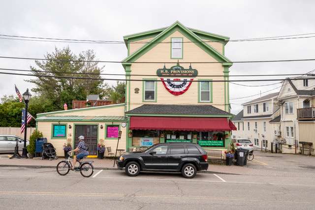 store bunting car bike