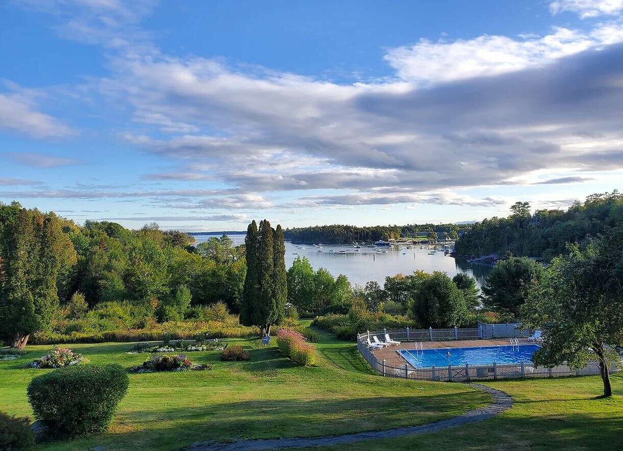 harbor lawn pool