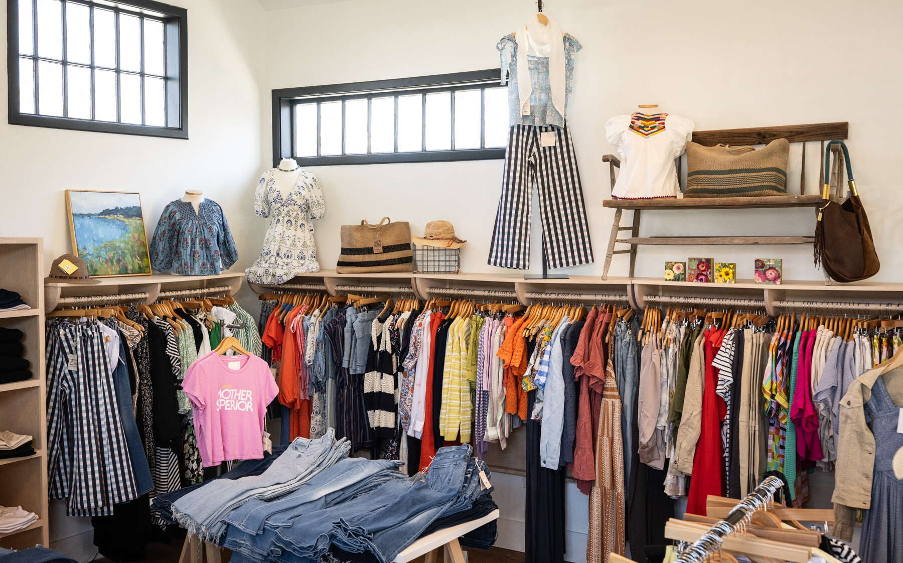 Clothing store relocates to ‘cutest retail space in Freeport ...