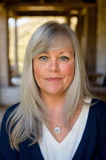 A headshot of Bonita Tompkins.