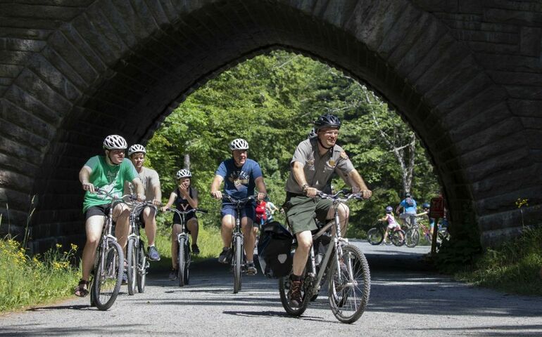 electric bikes acadia carriage roads