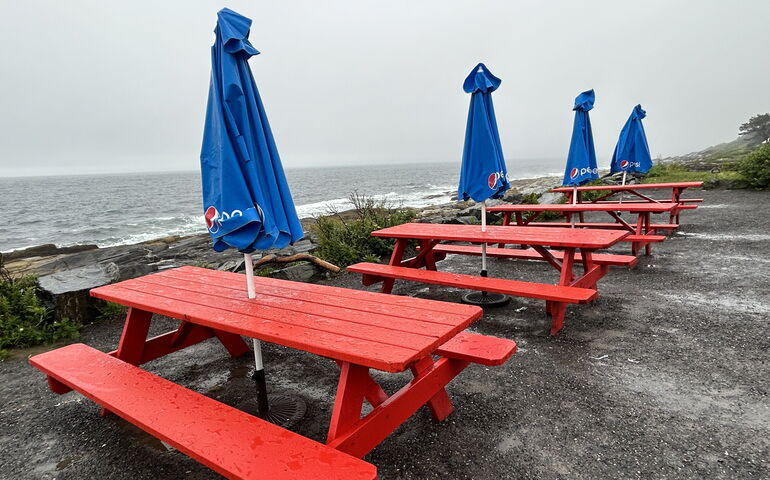 Lobster Shack at Two Lights red tables over looking the ocean.